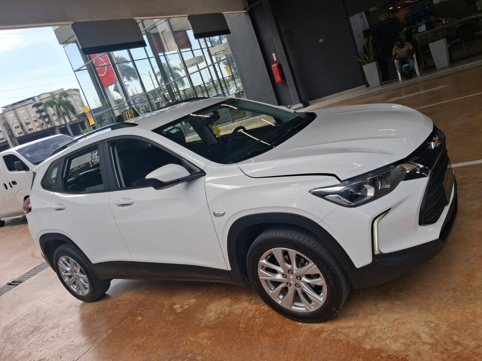 Chevrolet Tracker LT 2023 con 12.030 Kilómetros  Foto 7321904-2.jpg
