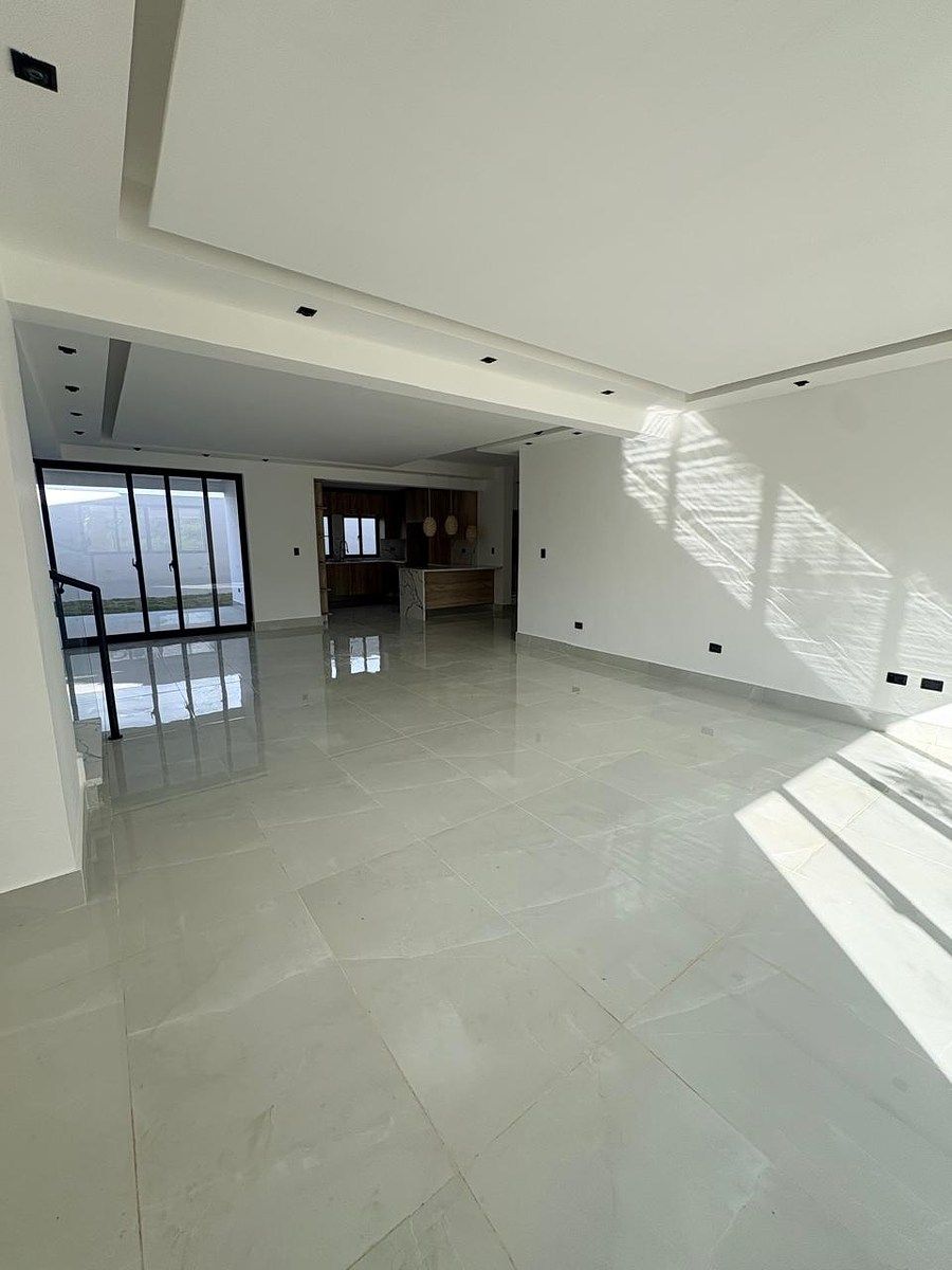 Casa para estrenar en Colinas del Oeste Foto 7322067-5.jpg