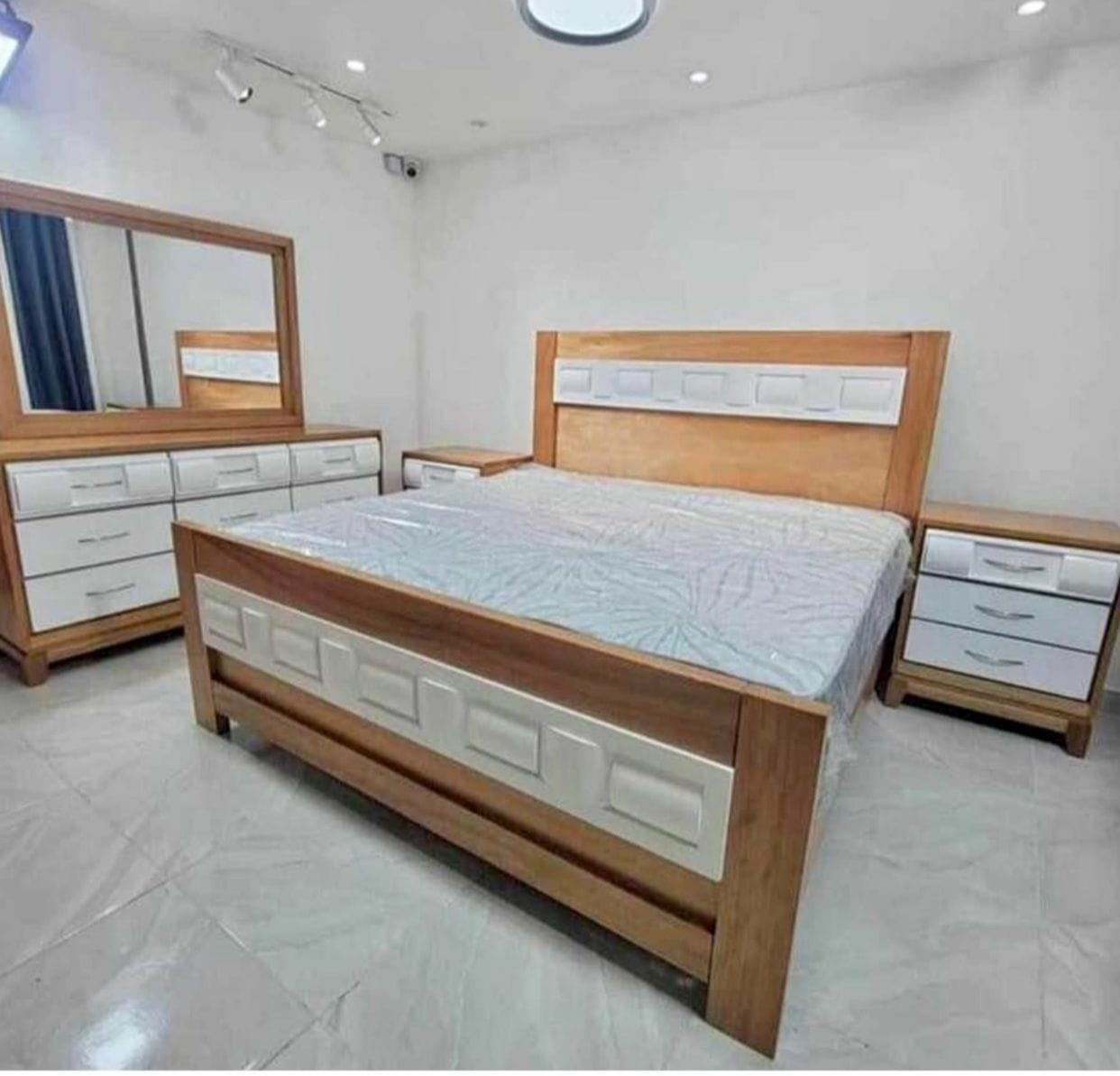 Dormitorio en caoba moderno  Foto 7322156-1.jpg
