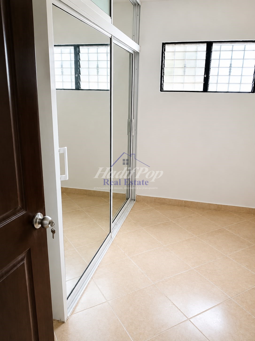 Apartamento en Alquiler – 2. Nivel Urbanización Aros Carrau Foto 7322210-5.jpg