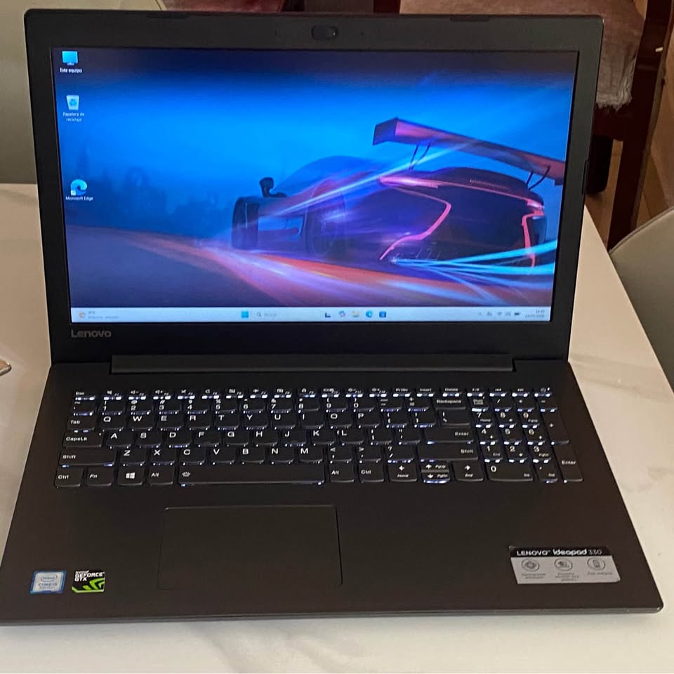 LENOVO IDEAPAD 330-15ICH Intel Core i5 8a Gen  20GB RAM  256GB SSD  2T Foto 7322237-7.jpg