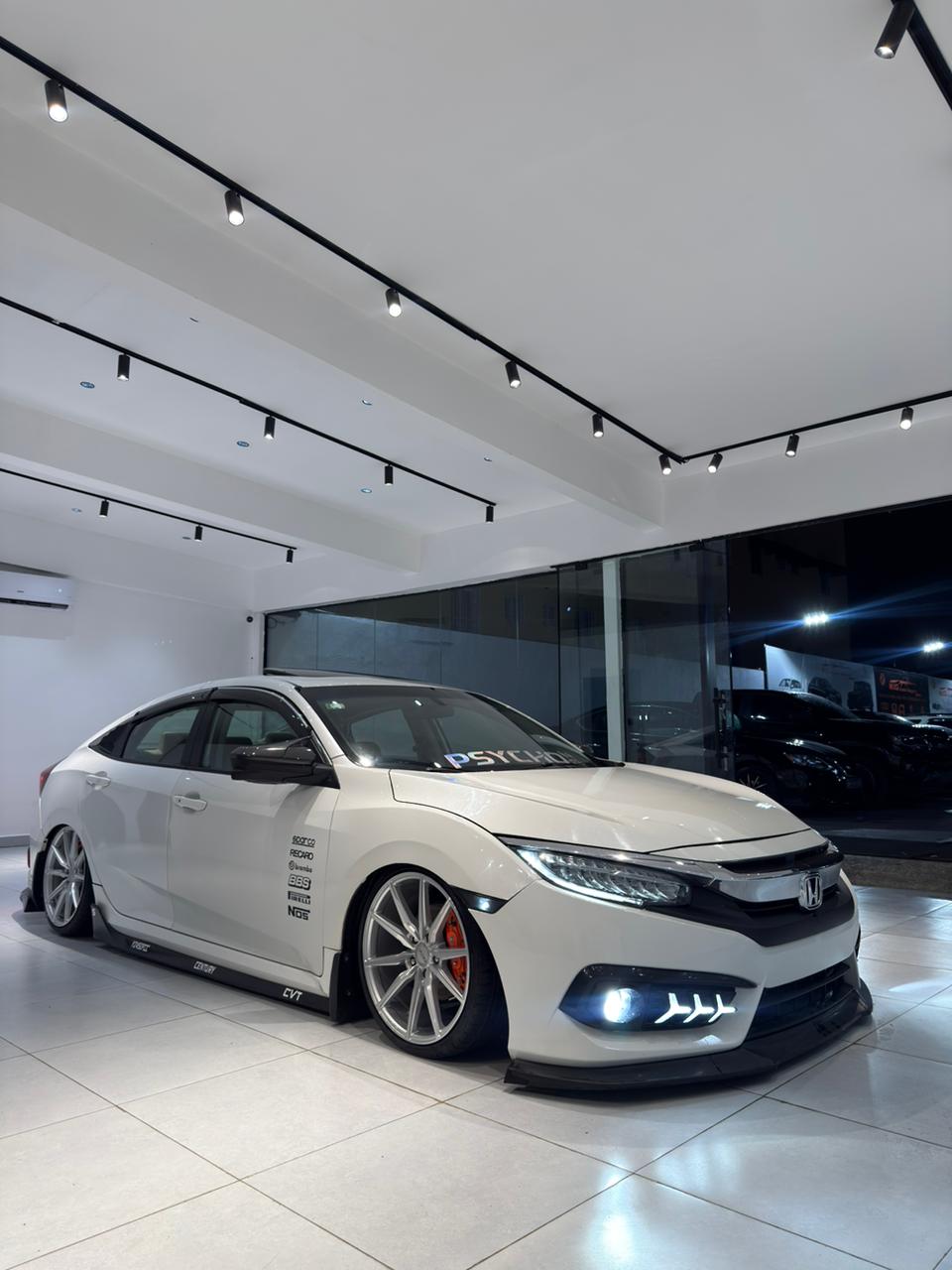Honda Civic 2018 EX suspensiones de aire Foto 7322483-3.jpg