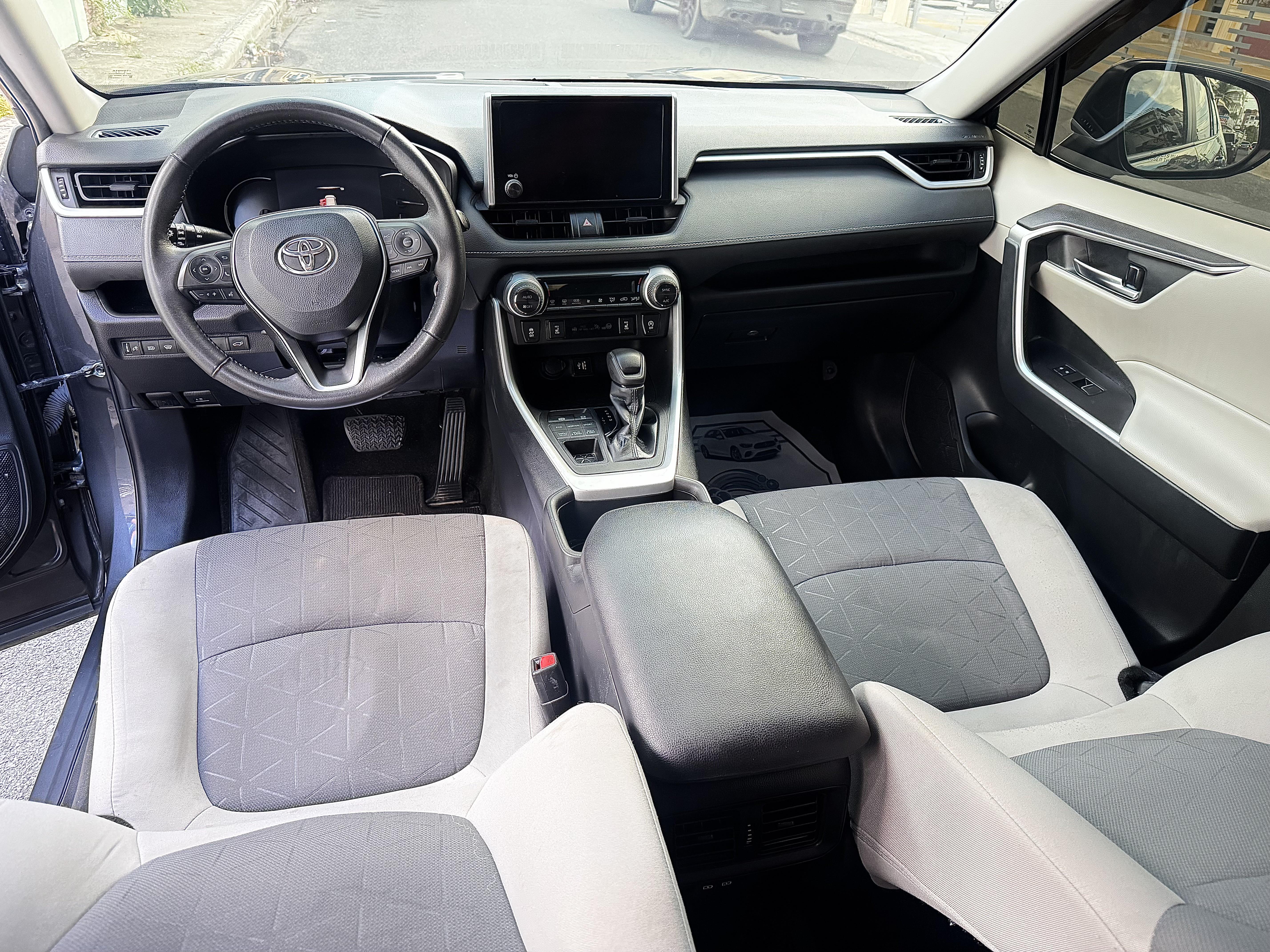 TOYOTA RAV4 XLE 2023 Foto 7322521-8.jpg