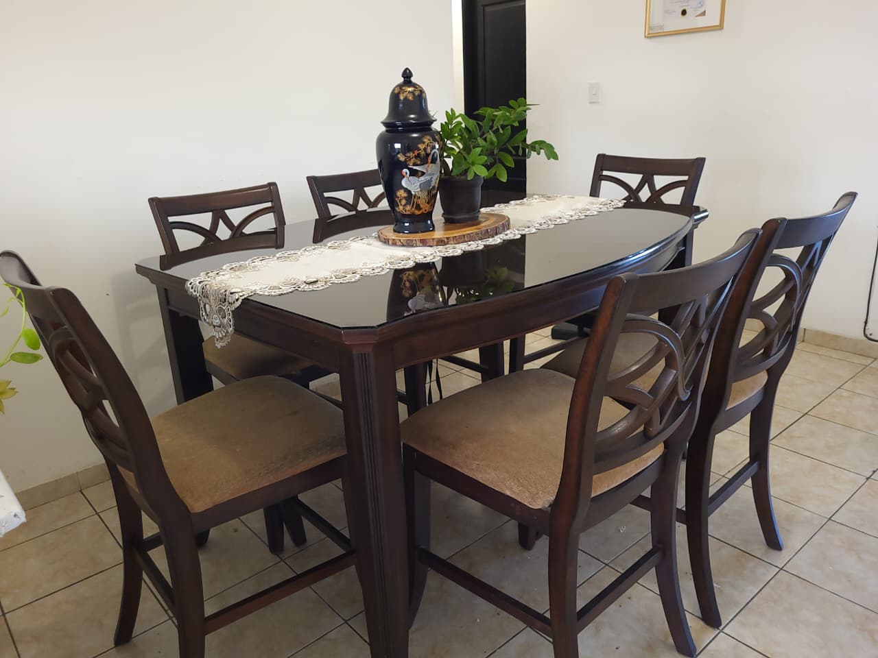 COMEDOR DE MADERA EXTENSIBLE – 6 A 8 PUESTOS    Foto 7322560-1.jpg