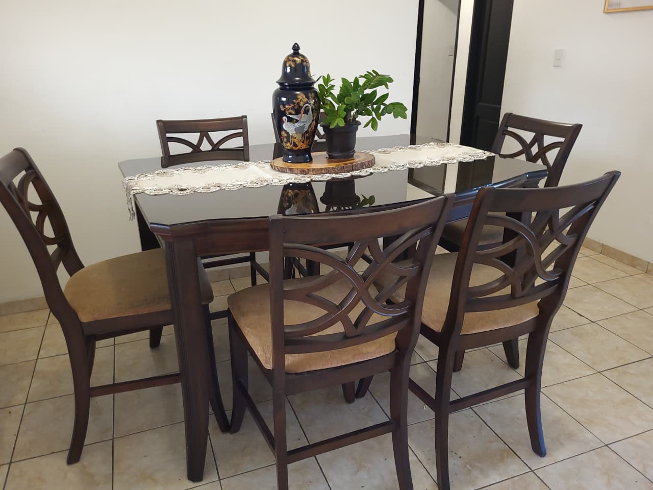 COMEDOR DE MADERA EXTENSIBLE – 6 A 8 PUESTOS    Foto 7322560-2.jpg