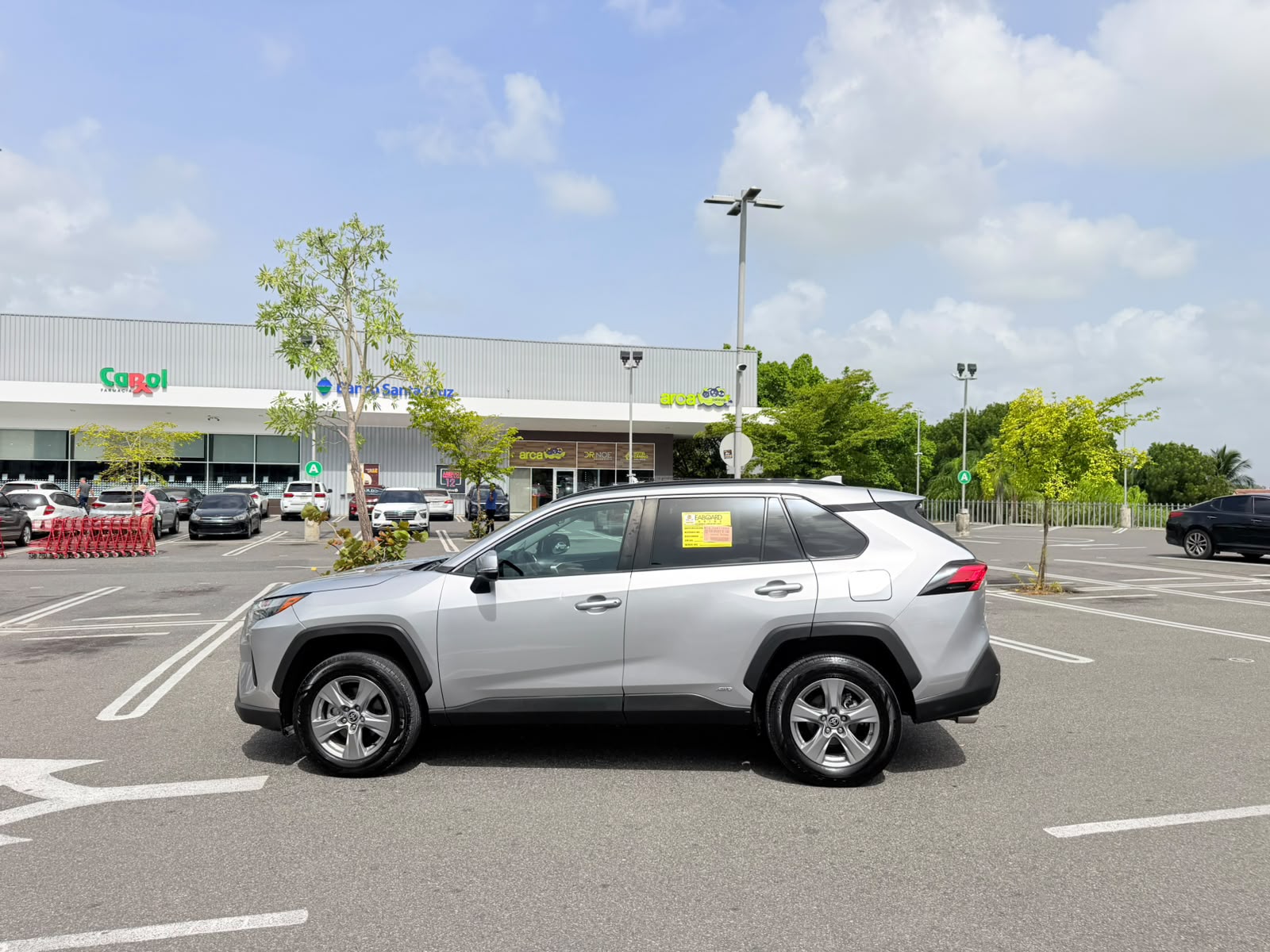 Toyota RAV4 XLE Hybrid AWD 2022 Foto 7322578-3.jpg