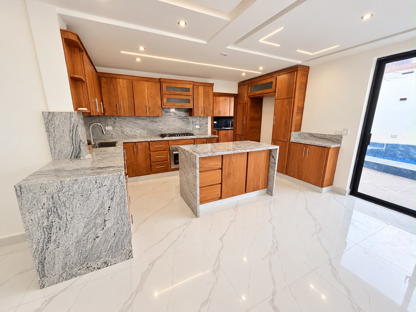 Casa de Lujo en Venta con Piscina  Autopista de San Isidro Prado Orien Foto 7322599-2.jpg