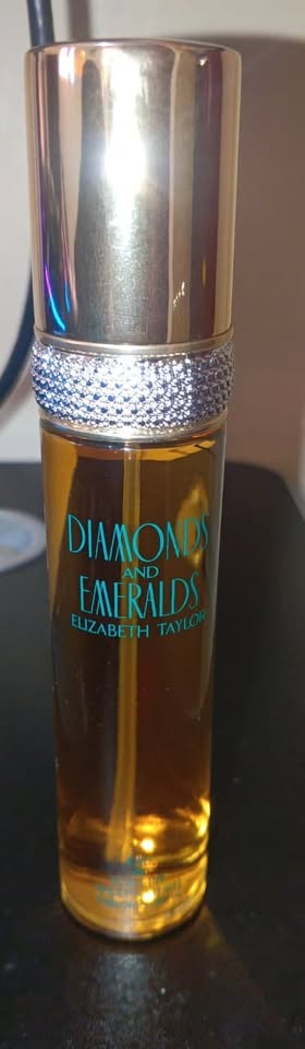Perfume Diamons  Emeralds para mujeres. Foto 7322629-1.jpg