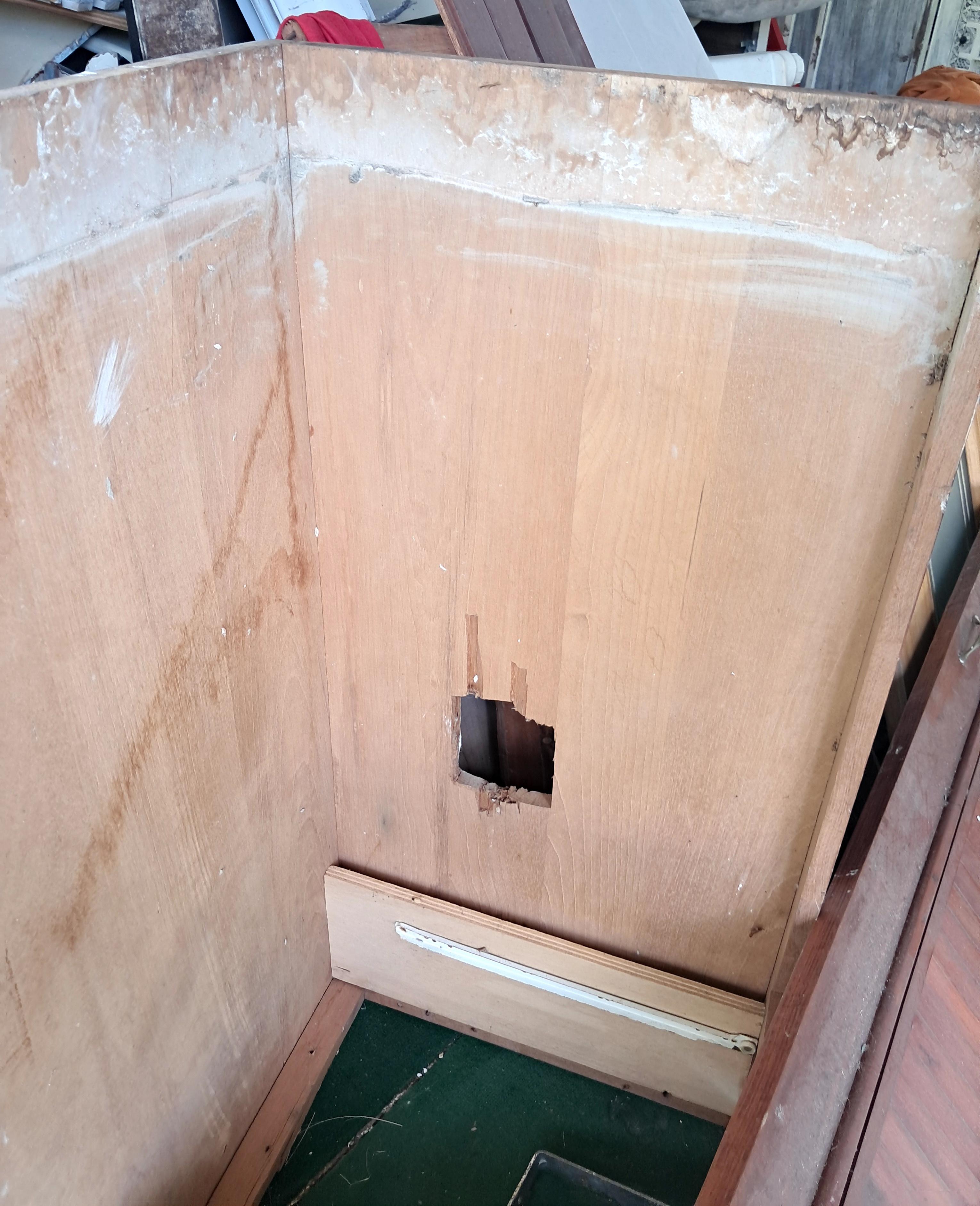 ATENCION EBANISTAS VENDO MADERAS EN CAOBA SE DESMONTÓ DE UNA COCINA Foto 7322657-3.jpg