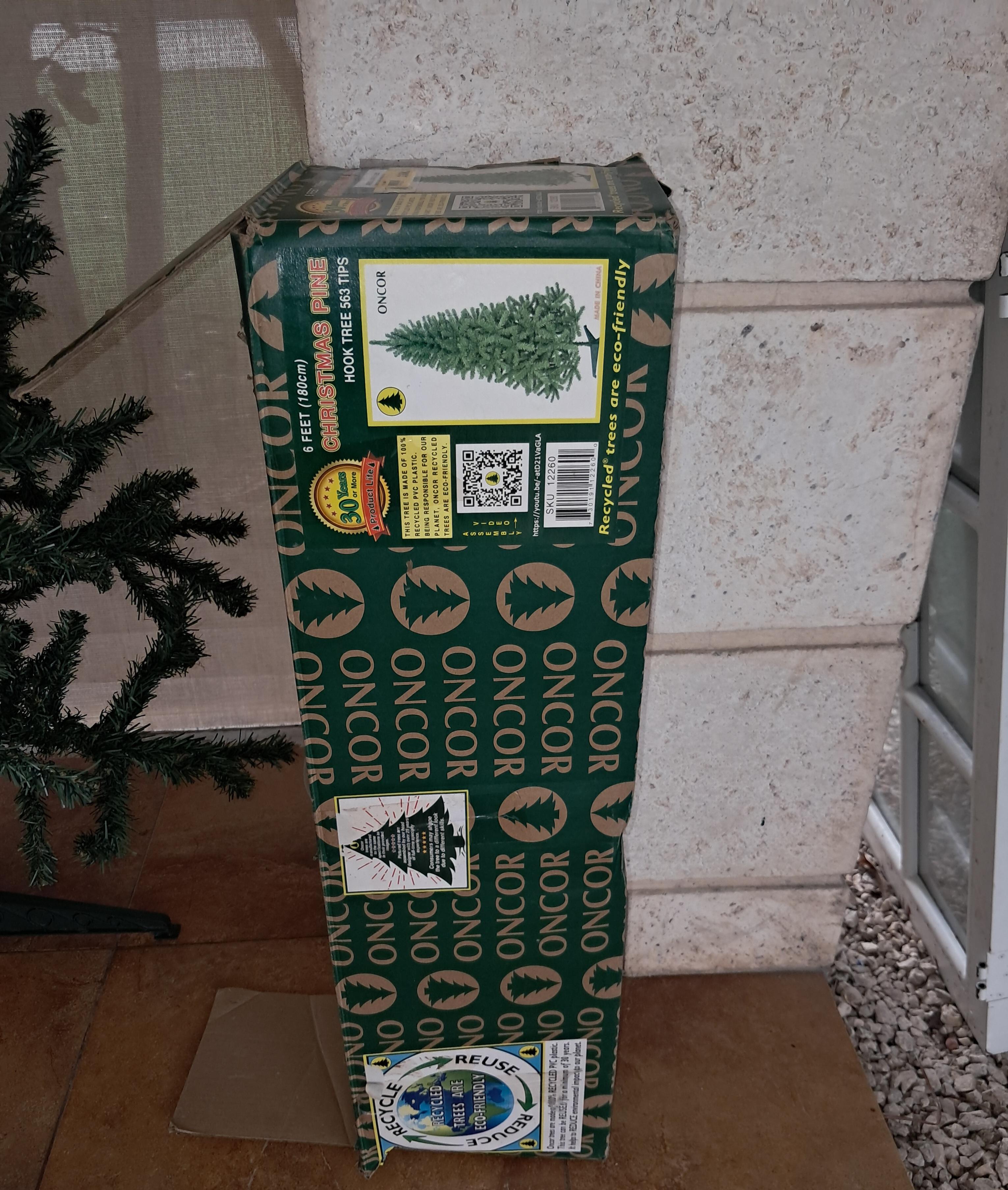 ÁRBOL NAVIDEÑO COMO NUEVO DE 6 PIE. Foto 7322666-3.jpg