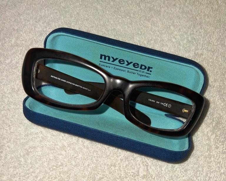 Montura de Lentes Vintage Clasica - United Colors of Benetton Original Foto 7322697-2.jpg