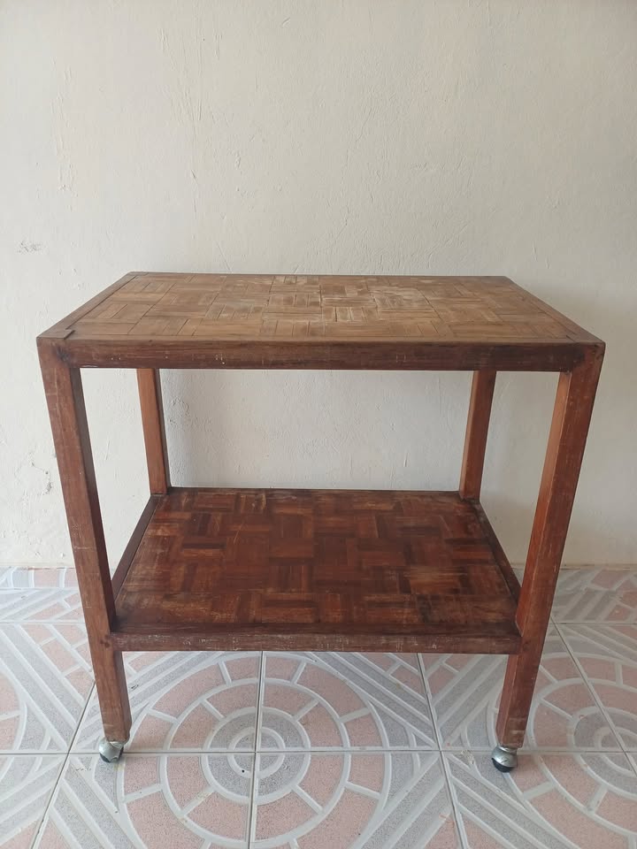 Mesa Auxiliar de Caoba Estilo Vintage / Para Restaurar Foto 7322806-3.jpg