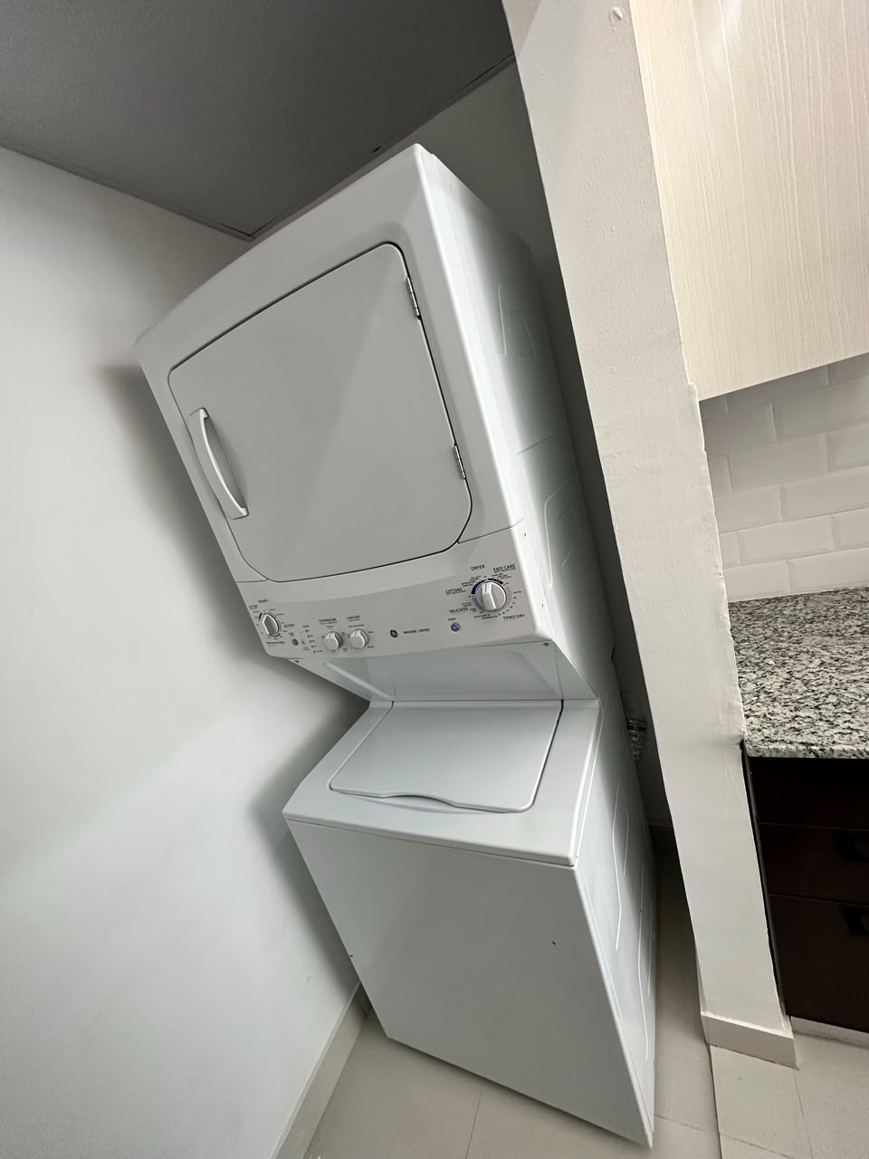 APARTAMENTO AMUEBLADO EN ALQUILER  EL RENACIMIENTO Foto 7323094-10.jpg