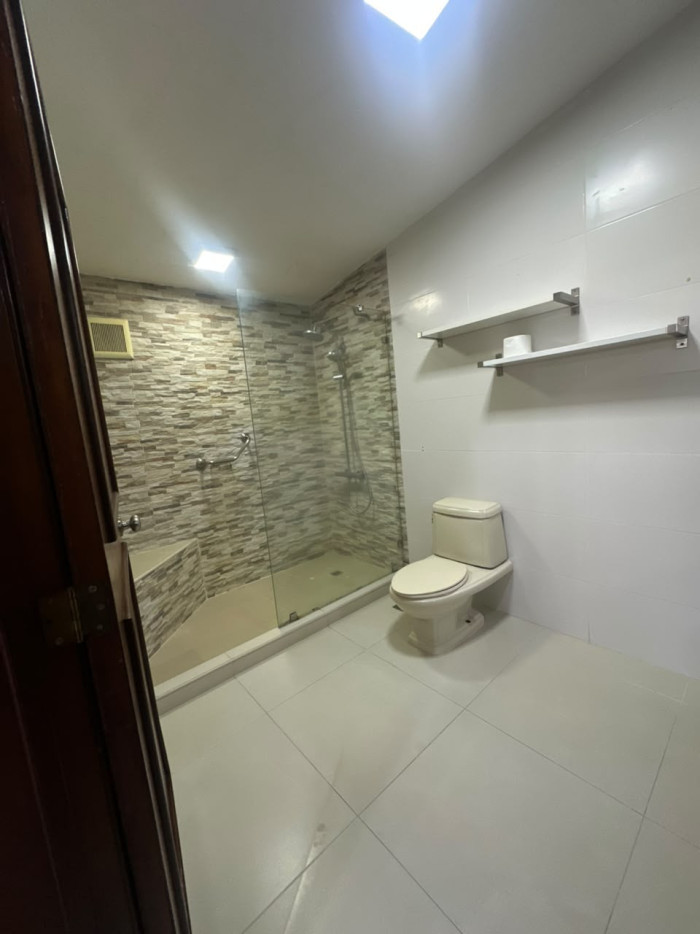 CASA EN VENTA  JARDINES DEL SUR DISTRITO NACIONAL Foto 7323095-14.jpg