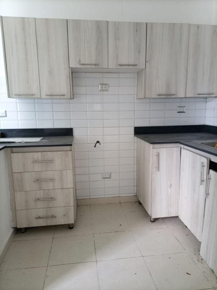 Apartamento en venta en la Jacobo 1er con terraza y patio privado Foto 7323165-5.jpg