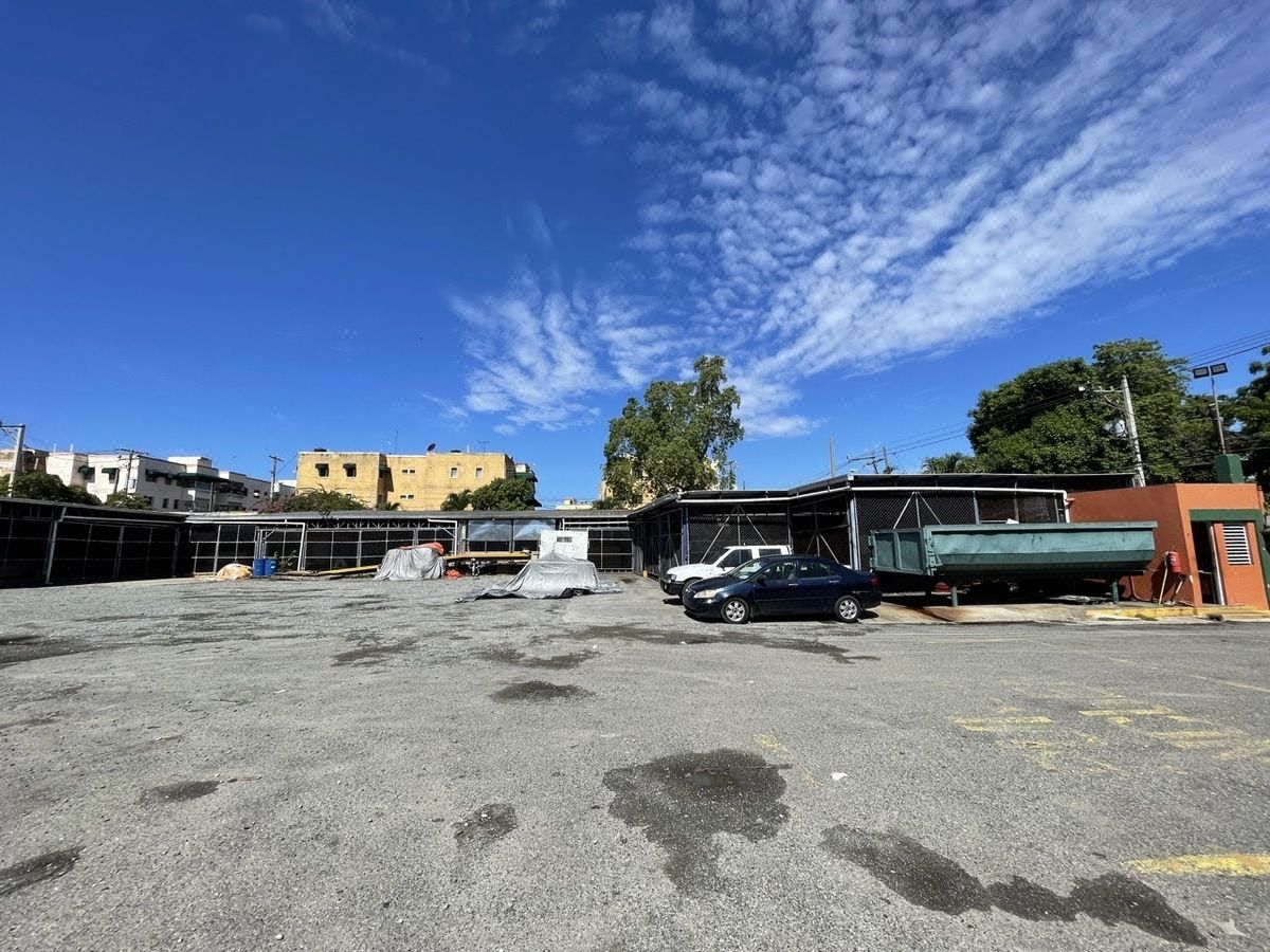 Propiedad Industrial Comercial y de Oficinas de 6531 m  Carretera de M Foto 7323192-3.jpg