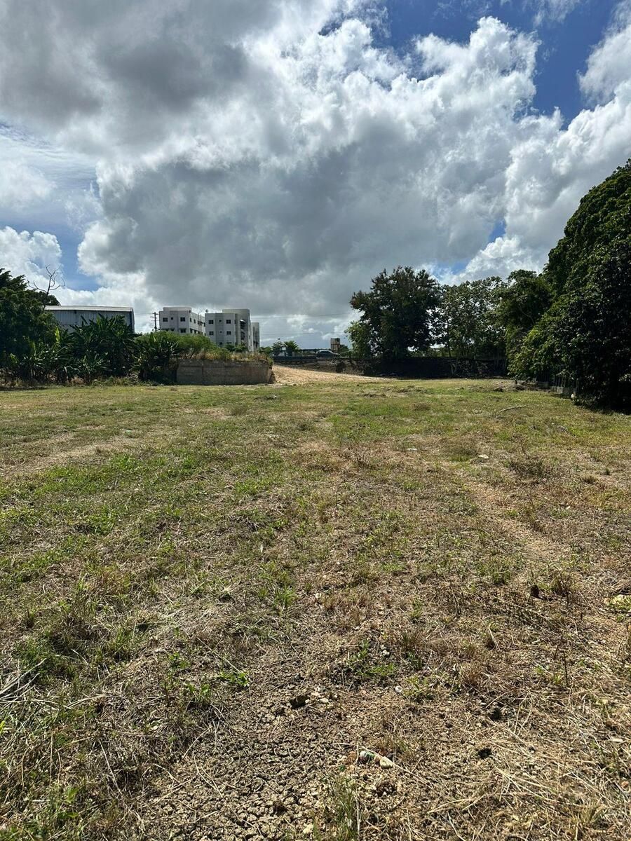 Solar Comercial en Venta – 25076 m  Próximo a Ciudad Juan Bosch Av. Ec Foto 7323201-2.jpg
