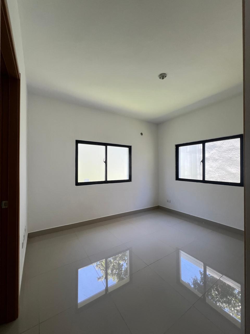 Apartamento de 3 Habitaciones en Venta en los Corales del Sur Foto 7323495-4.jpg