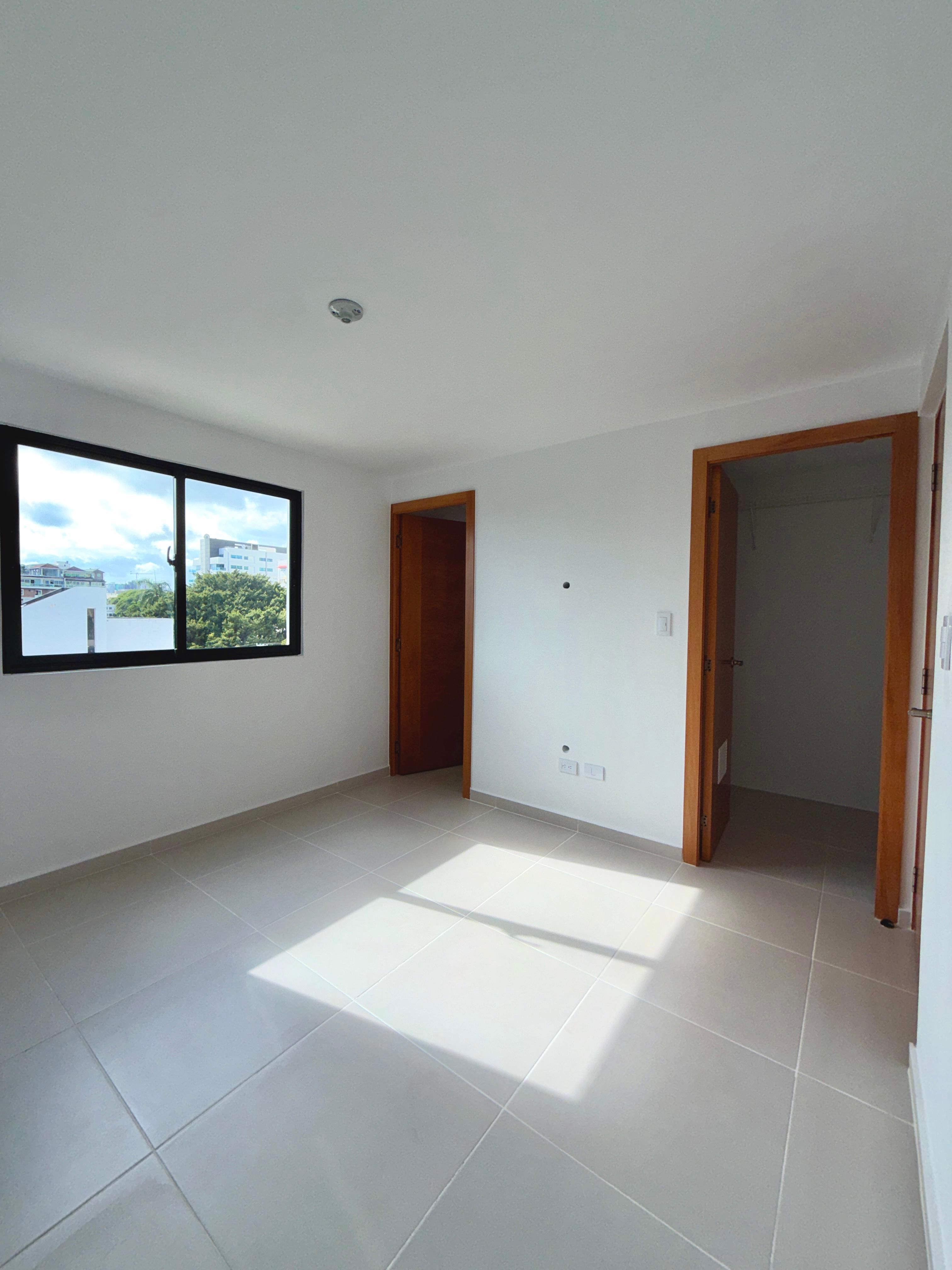 Apartamento de 32 Habitaciones en Renta en Gazcue Foto 7323513-11.jpg
