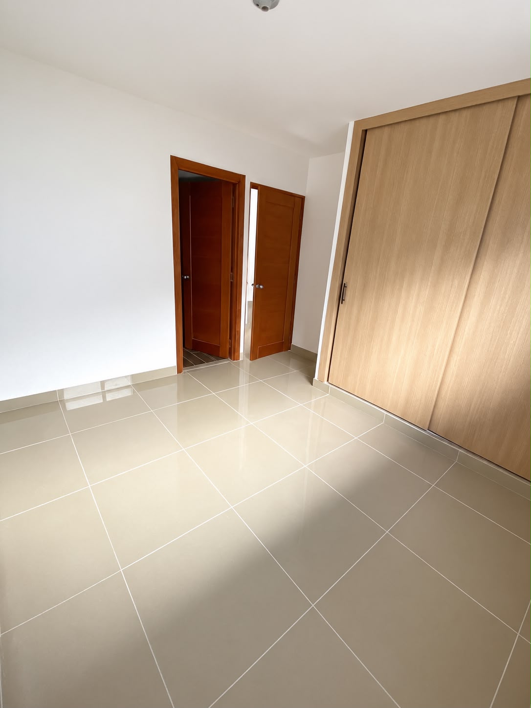Apartamento de 3 Habitaciones en Venta en el Ensanche Isabelita  Foto 7323533-1.jpg