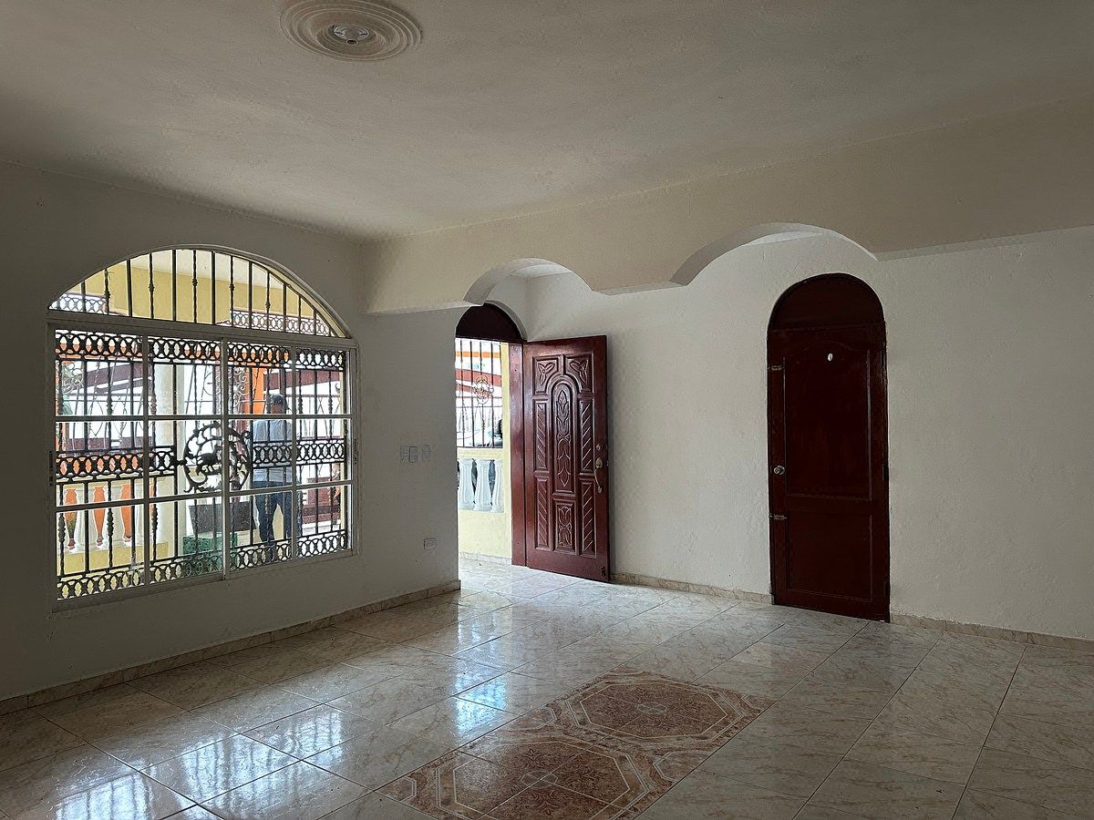 Casa en Residencial Los Tres Ojos Santo Domingo Este Foto 7323565-3.jpg