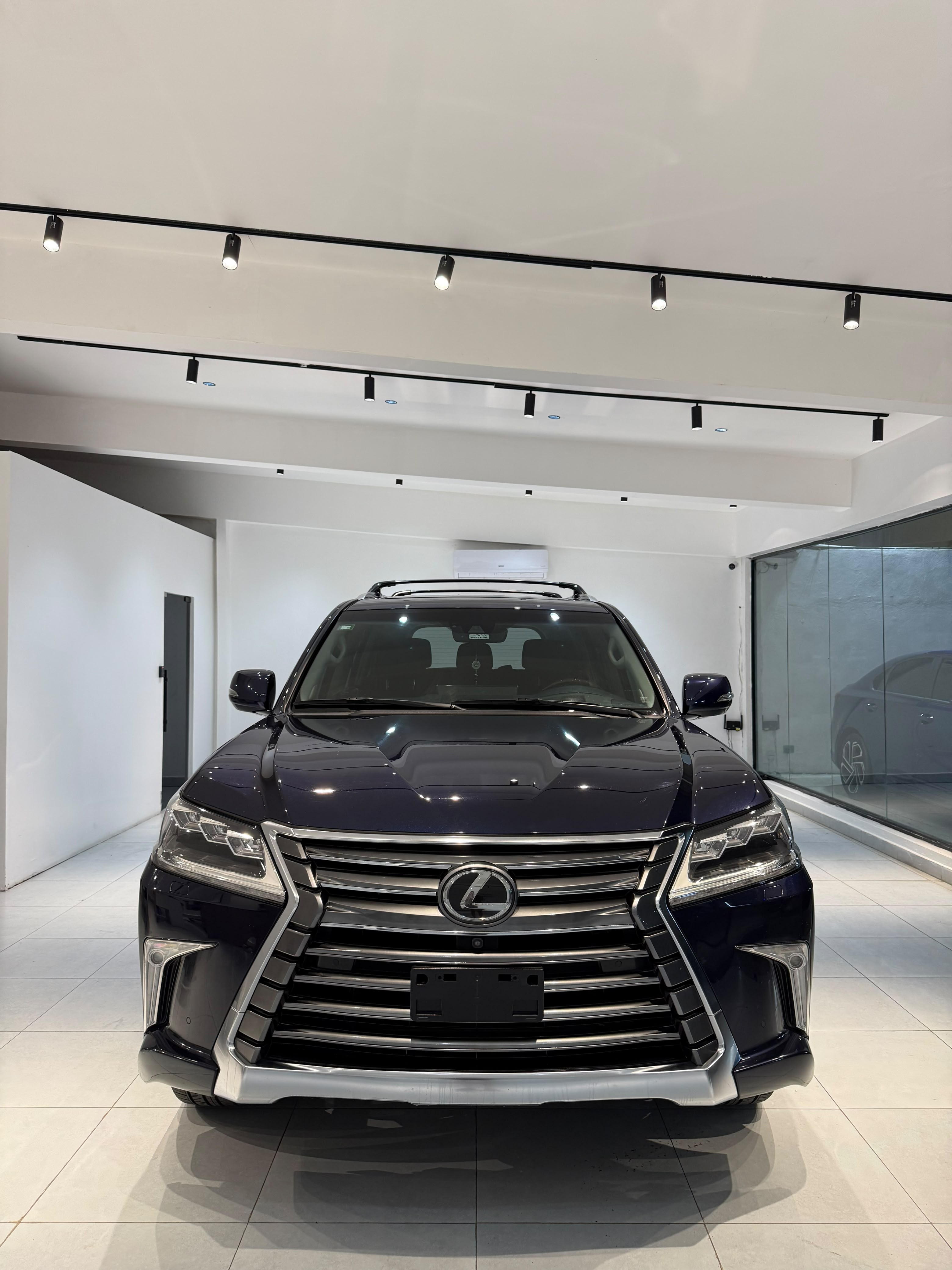 Lexus LX570 2019 - 72000usd Foto 7323898-2.jpg