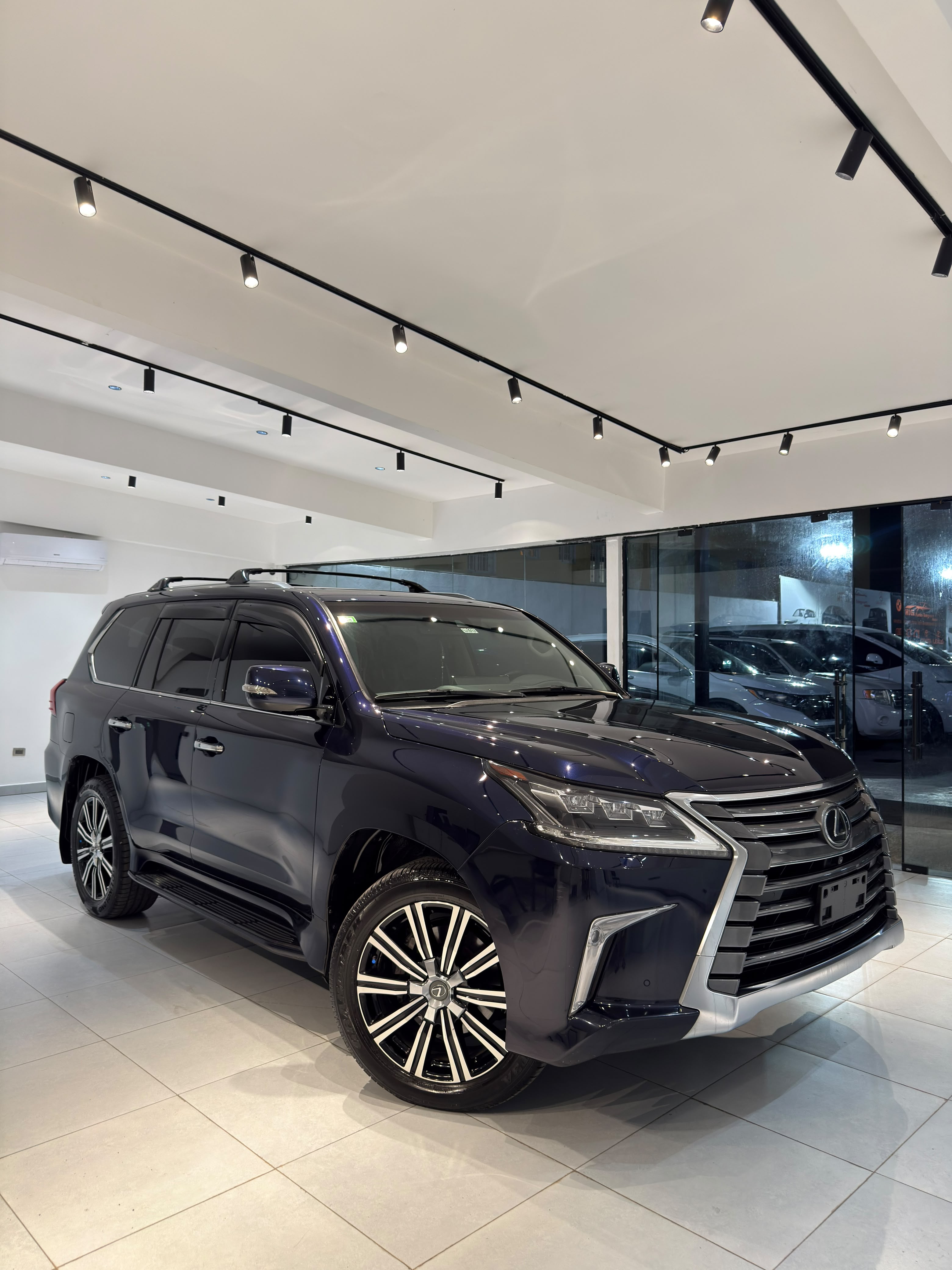 Lexus LX570 2019 - 72000usd Foto 7323898-3.jpg
