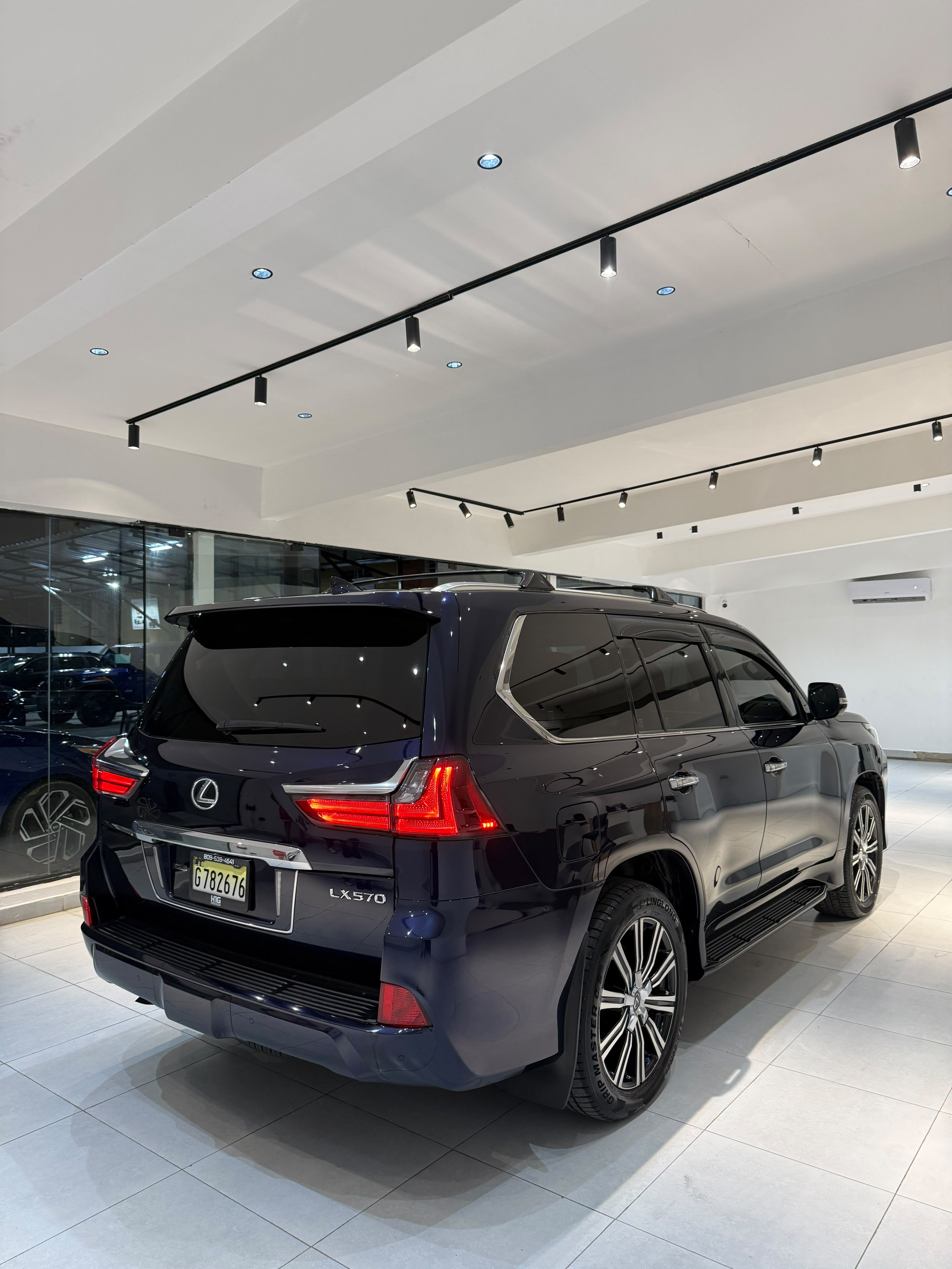 Lexus LX570 2019 - 72000usd Foto 7323898-4.jpg