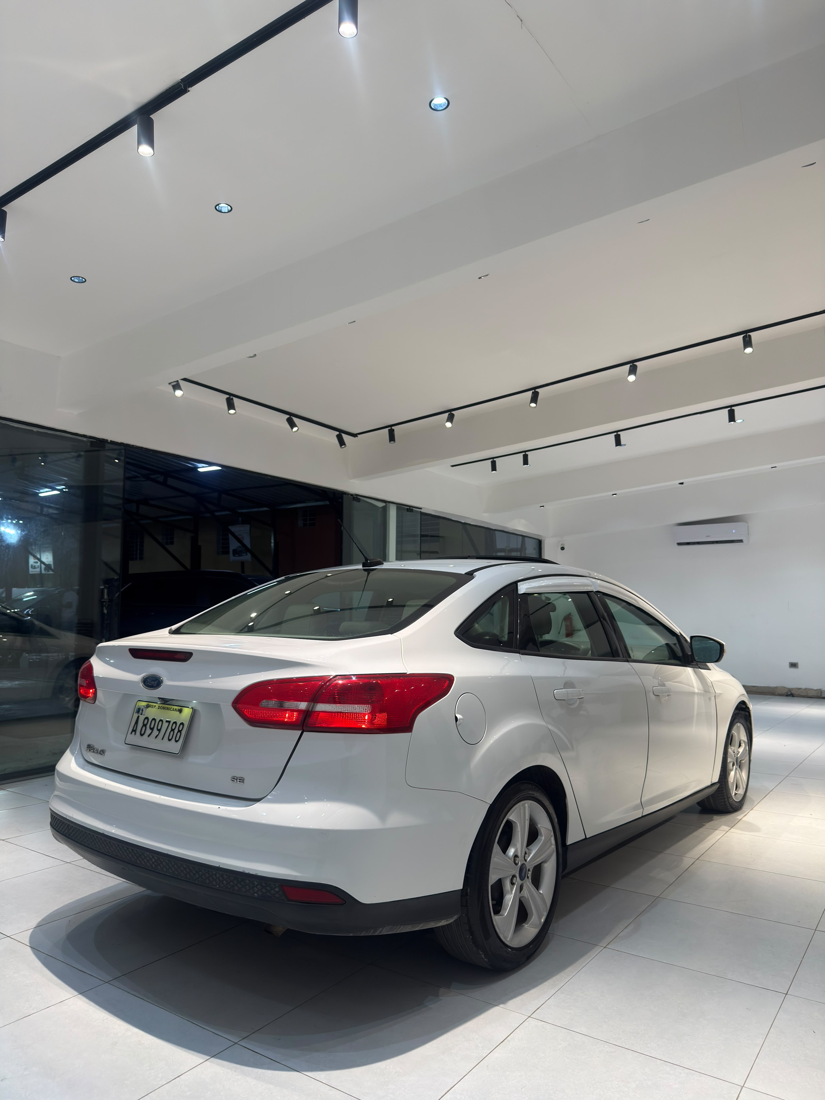 Ford Focus 2015 SE - Ford Focus 2015 SE Foto 7323900-4.jpg