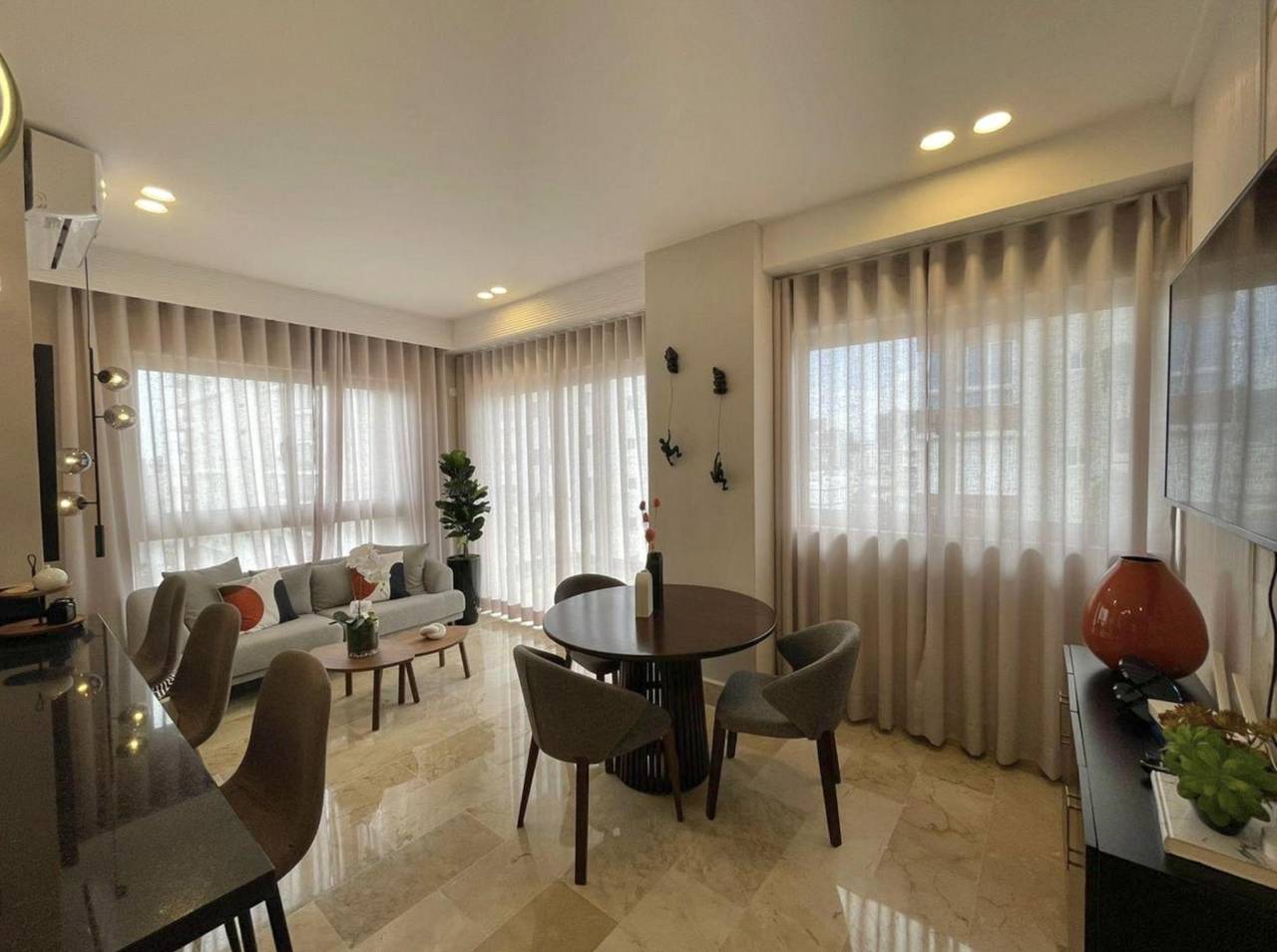 Apartamento en Venta en el Ensanche Naco Foto 7323966-2.jpg