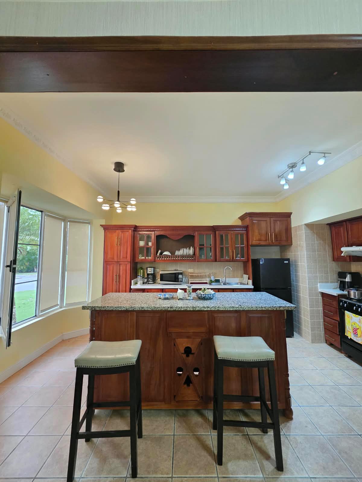 VENDO O ALQUILO APTO AMUEBLADO EN GUAVABERRY  3 HABS. 195 Mts.2 Foto 7323969-5.jpg
