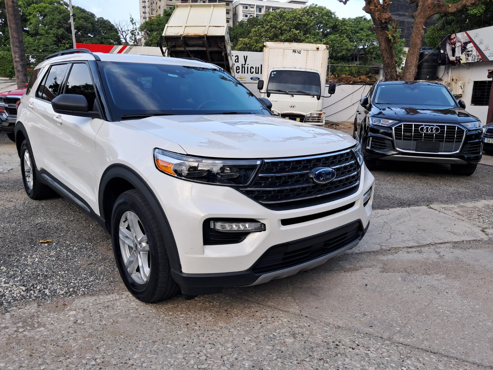 Ford Explorer XLT 2021 Foto 7323986-4.jpg