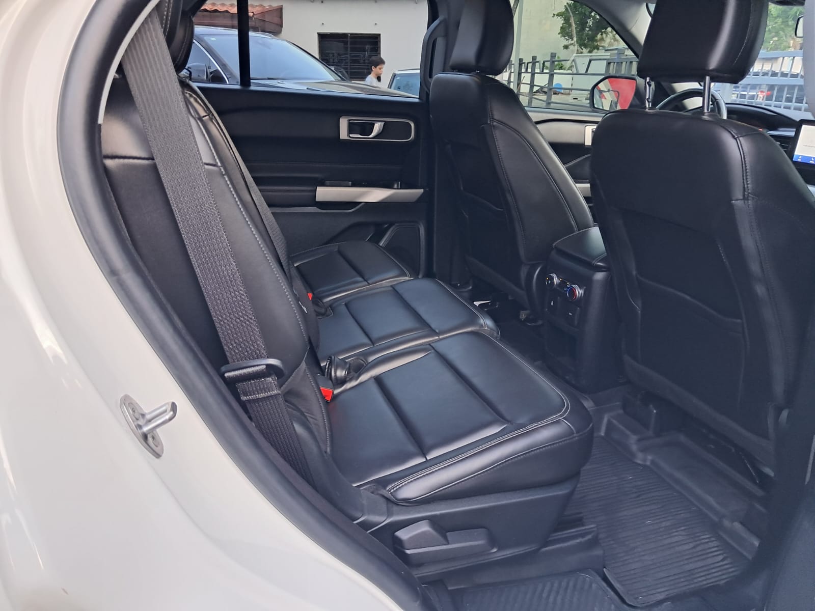 Ford Explorer XLT 2021 Foto 7323986-7.jpg