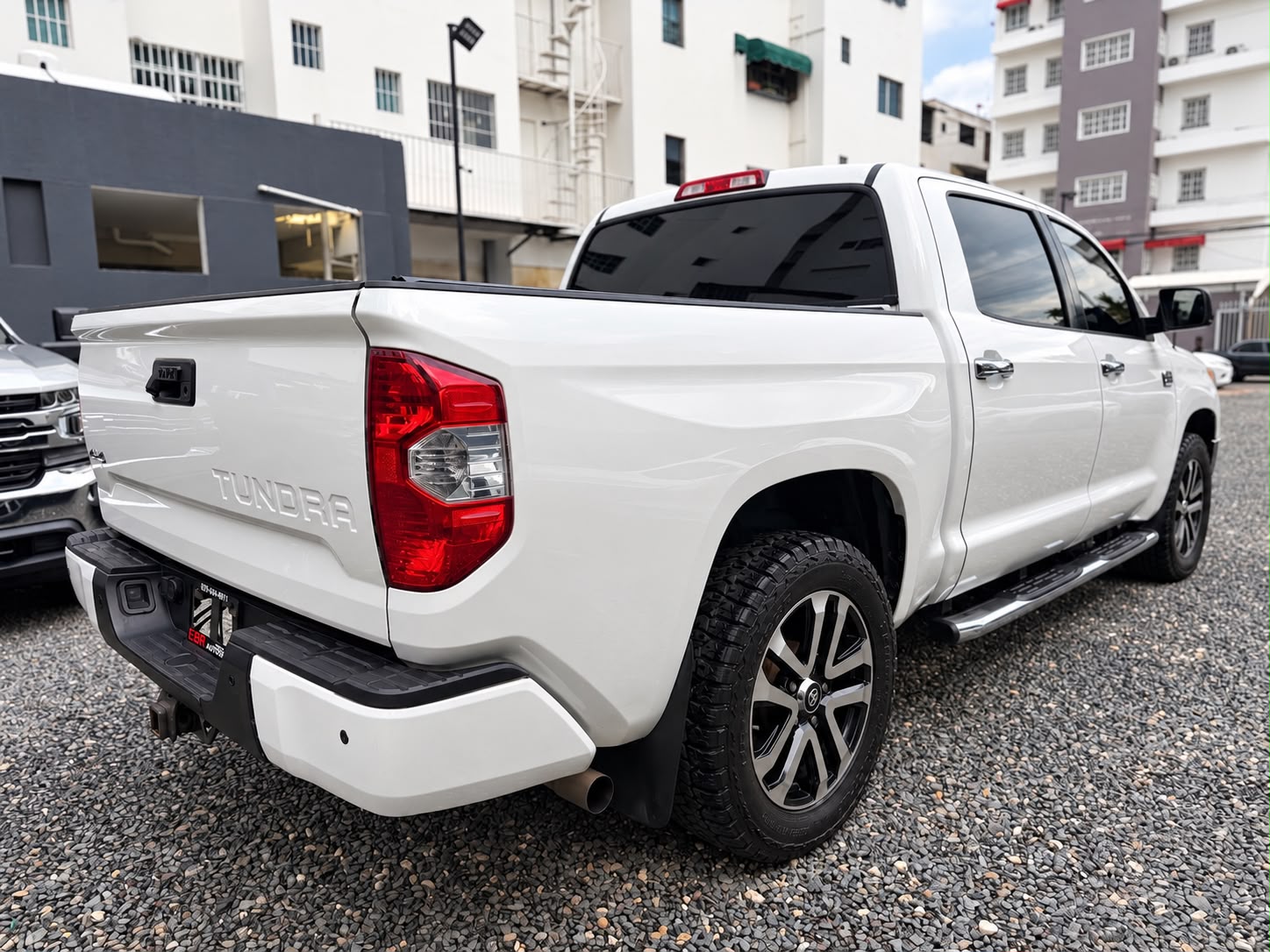 Toyota Tundra Platinum 2014 Foto 7324040-3.jpg