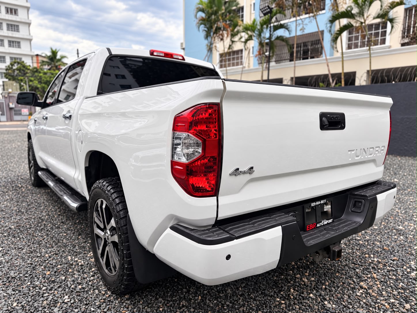 Toyota Tundra Platinum 2014 Foto 7324040-4.jpg