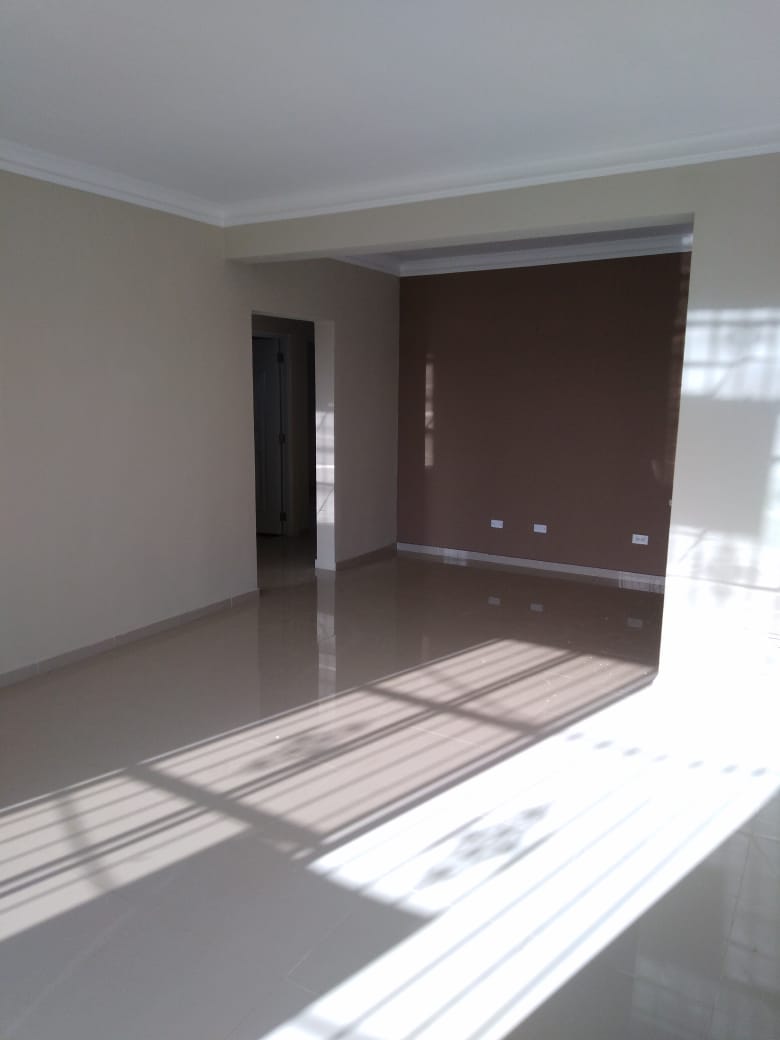 Alquilo Apartamento 2do Nivel con 3 habitaciones y 2 baños en Sto. Dgo Foto 7324112-4.jpg