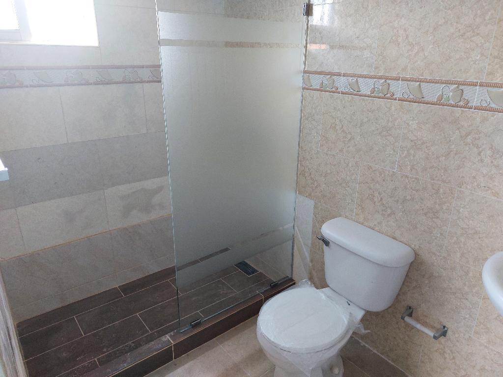 Alquilo Apartamento 2do Nivel con 3 habitaciones y 2 baños en Sto. Dgo Foto 7324112-5.jpg
