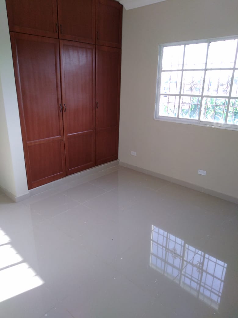 Alquilo Apartamento 2do Nivel con 3 habitaciones y 2 baños en Sto. Dgo Foto 7324112-7.jpg