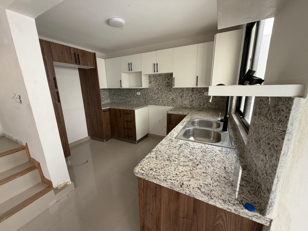 Casa en Proyecto Cerrado en Mirador del Oeste de tres habitaciones Foto 7324368-3.jpg