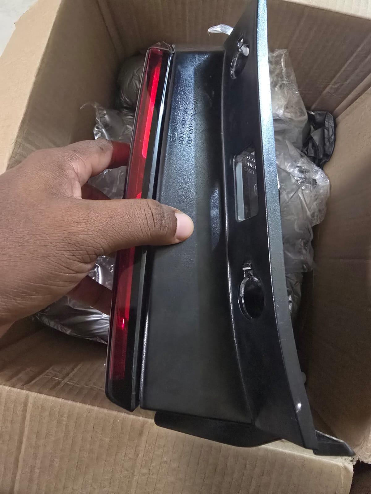 Luz Trasera LED Original para Kia Sorento 2021-2023 Versiones SX y SX  Foto 7324810-4.jpg