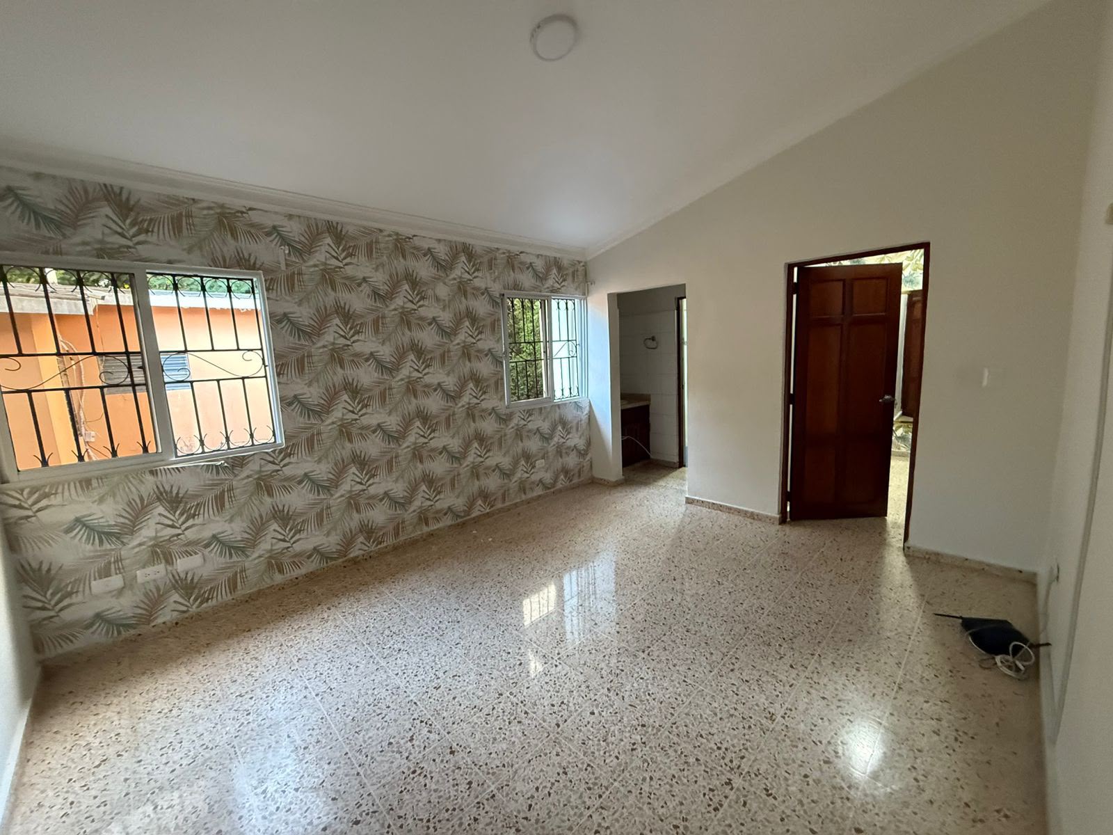 Vendo casa en el residencial villa claudia próxima a la Av. Repu de Co Foto 7324821-1.jpg