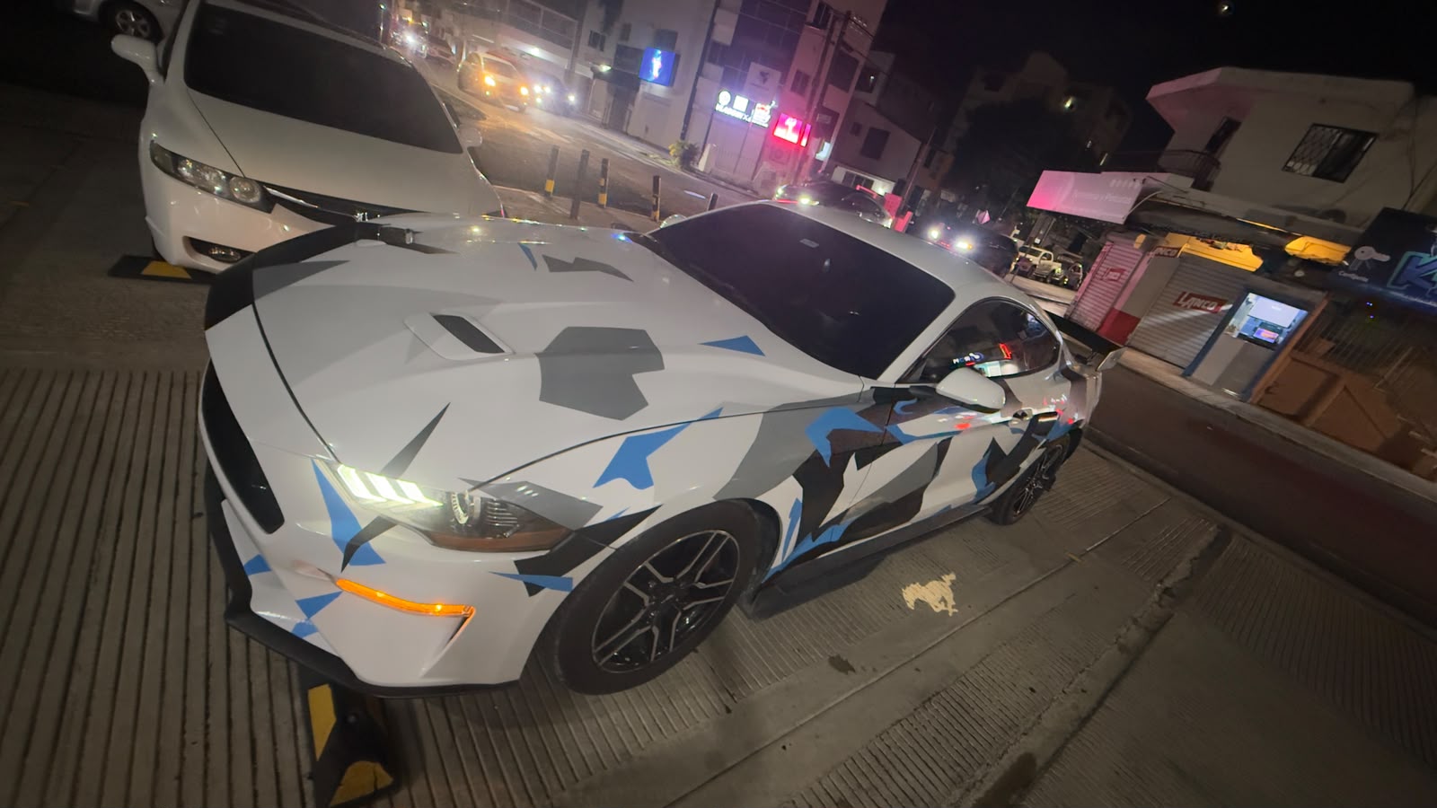 Ford Mustang EcoBoost Premium 2019 - estilo GT500 Foto 7324822-1.jpg