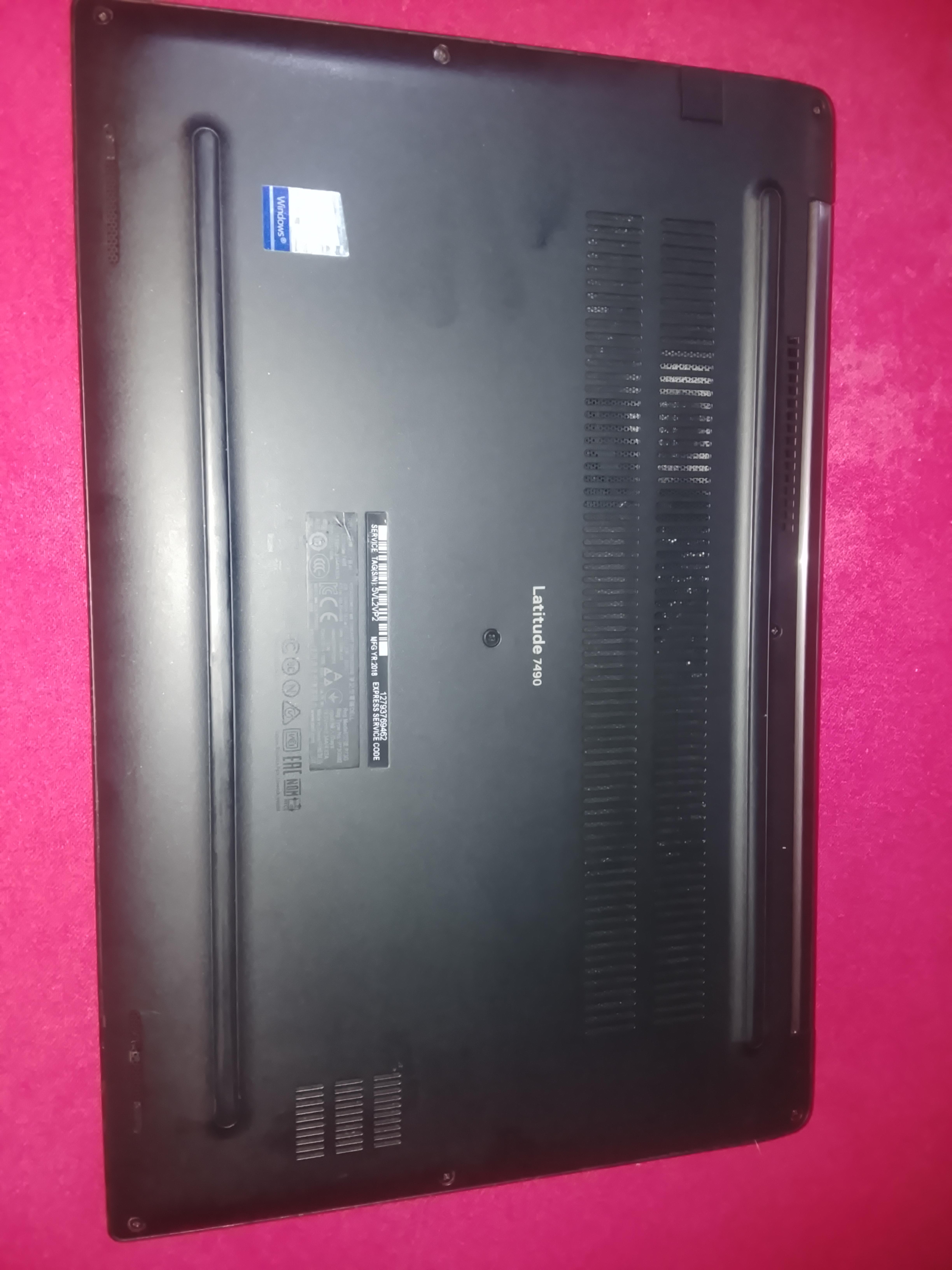 LAPTOP DELL LATITUDE 7490 i5 de 8th Gen DDR4 8GB SSD 256GB  Foto 7325100-3.jpg